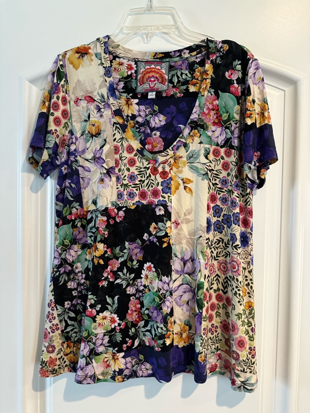 Johnny Was Multicolor Floral Patchwork V-Neck Flowy T-shirt Size Small
